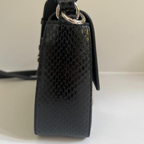 Large Product Preview Image 4
