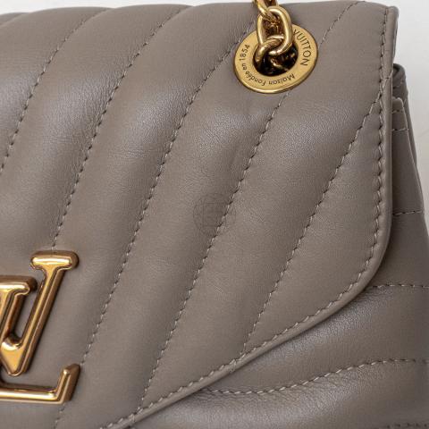 Sold at Auction: Louis Vuitton New Wave Chain Bag MM - Taupe