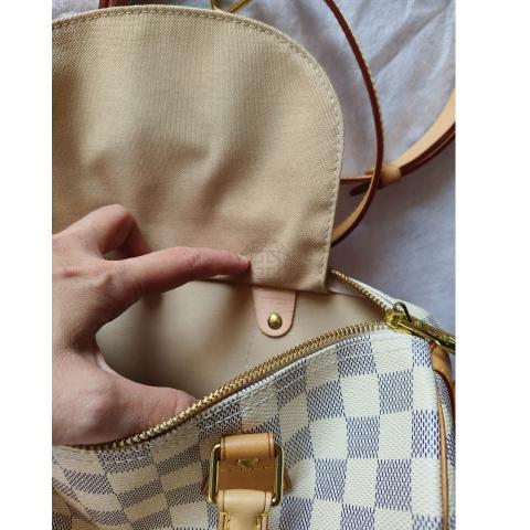 LOUIS VUITTON Speedy Bandouliere 30 Damier Azur Shoulder Hand Bag Added  Insert For Sale at 1stDibs