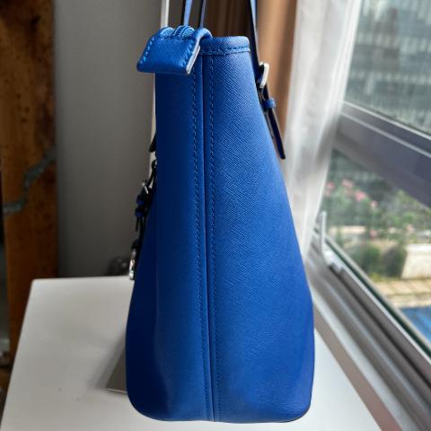 Large Product Preview Image 3