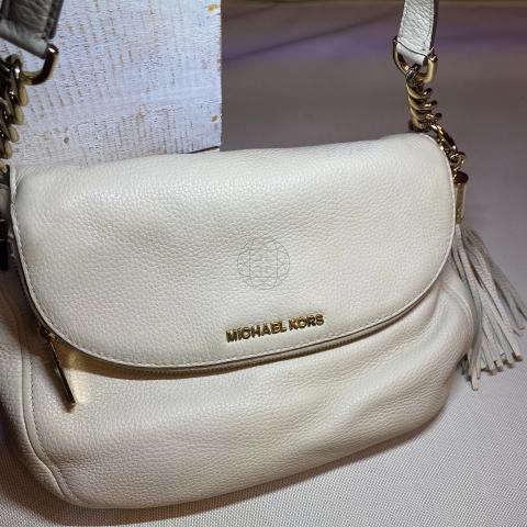 Large Product Preview Image 3