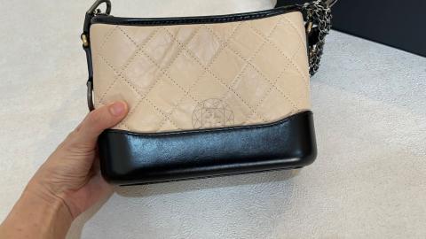 CHANEL GABRIELLE (2526xxxx) SMALL BLACK & WHITE CALFSKIN, MIXED HARDWARE,  WITH CARD & DUST COVER