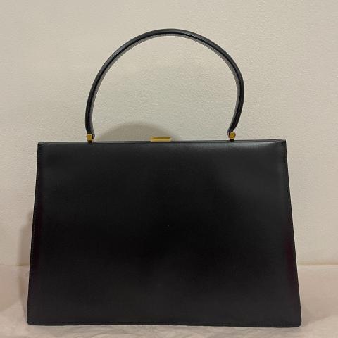 Celine medium deals clasp