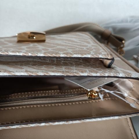 Large Product Preview Image 6