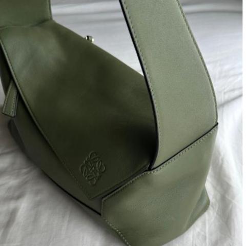 Large Product Preview Image 3