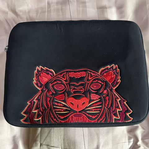 Kenzo laptop online sleeve