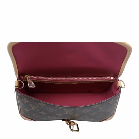 Louis Vuitton Diane Brown Cloth ref.905162 - Joli Closet
