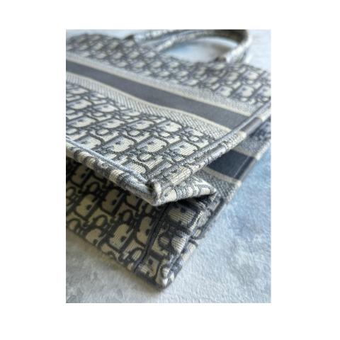 Large Product Preview Image 23