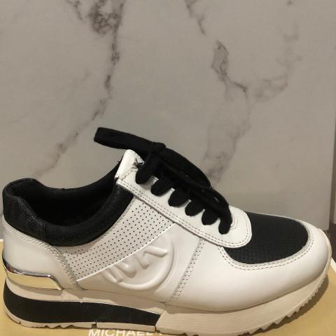 Large Product Preview Image 2