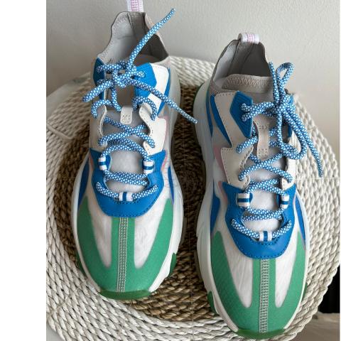 Large Product Preview Image 2
