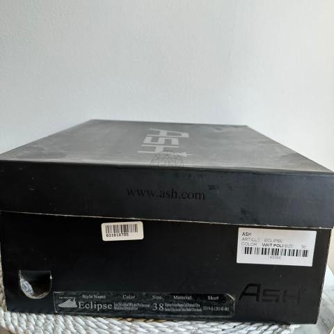 Large Product Preview Image 6