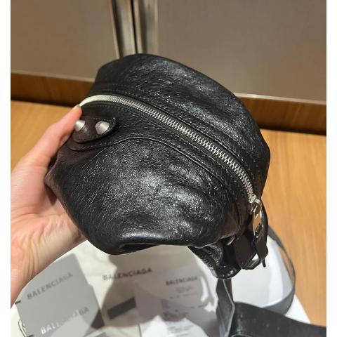 Balenciaga bumbag best sale