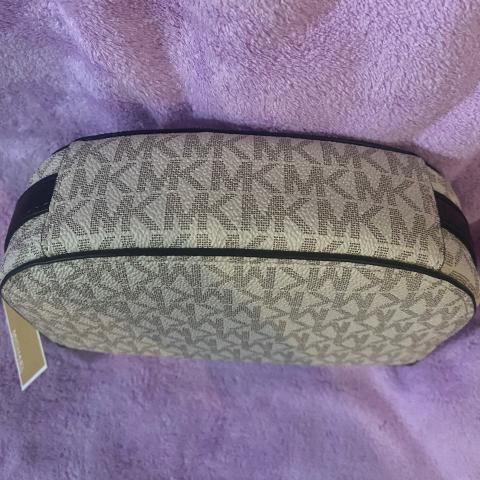 Large Product Preview Image 7