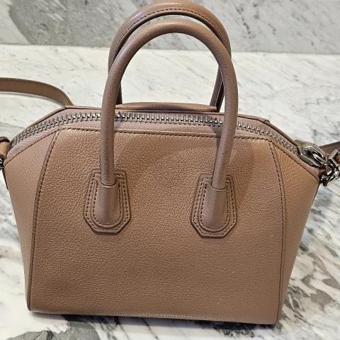 Givenchy antigona mini online camel