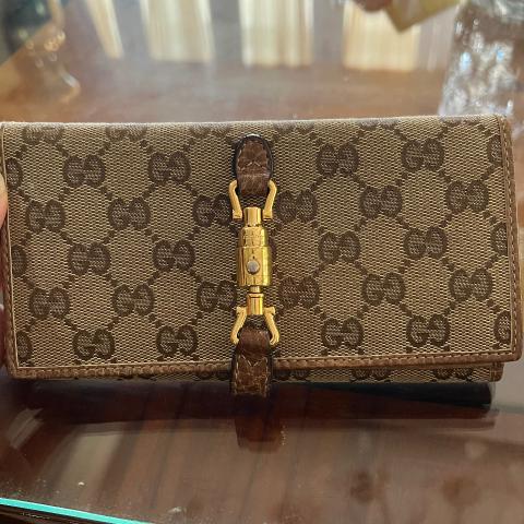 Large Product Preview Image 3