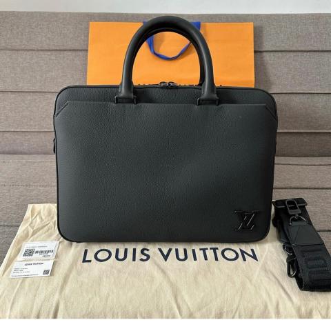 Black louis vuitton online briefcase