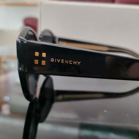 Large Product Preview Image 8