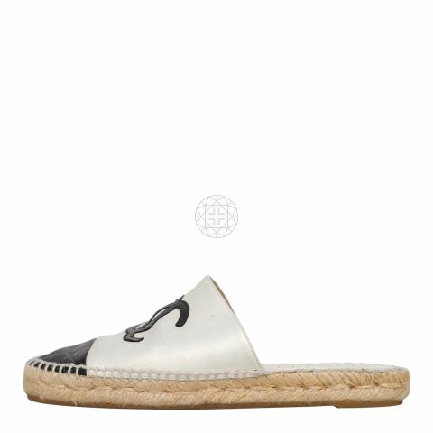 Sell Chanel Pearl Finish Slip On Espadrilles Off-White