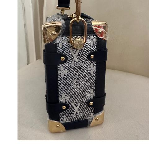 Large Product Preview Image 9