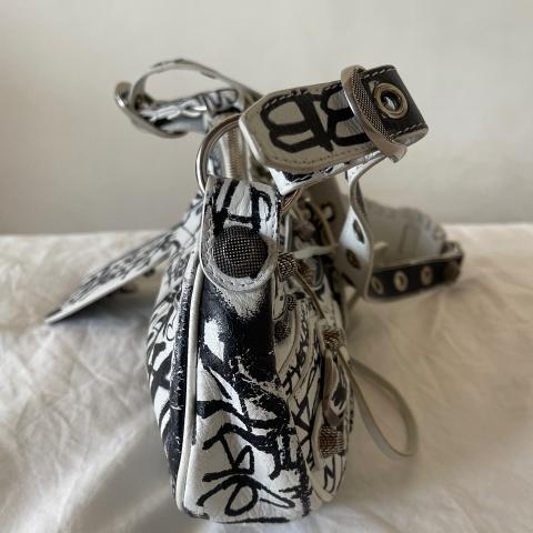 Large Product Preview Image 3