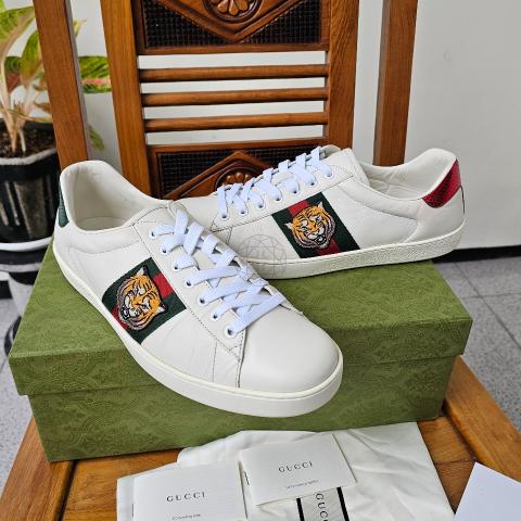 Sell Gucci Tiger Ace Sneakers White HuntStreet