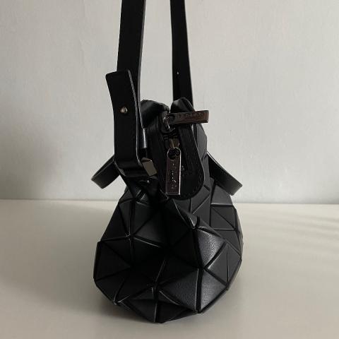 Large Product Preview Image 3