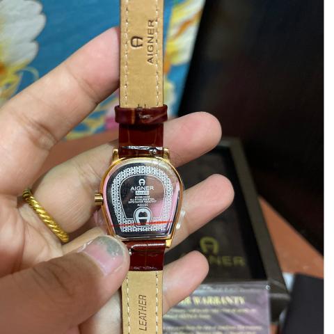 Sell Aigner 32200 Watch Red HuntStreet