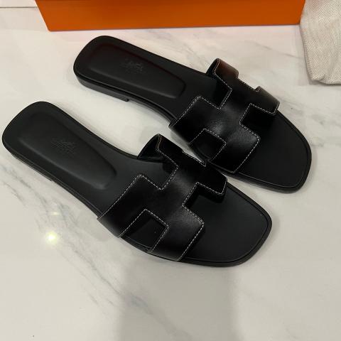 Sell Hermès Oran Sandals Black
