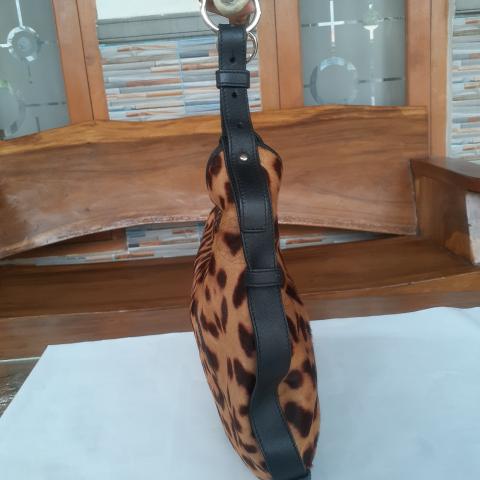 Large Product Preview Image 4