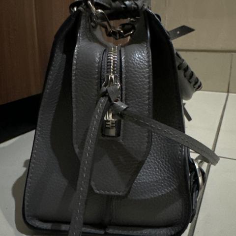 Large Product Preview Image 3