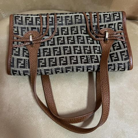 Large Product Preview Image 3