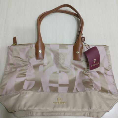 Sell Aigner Felicia Shoulder Bag Multicolor HuntStreet