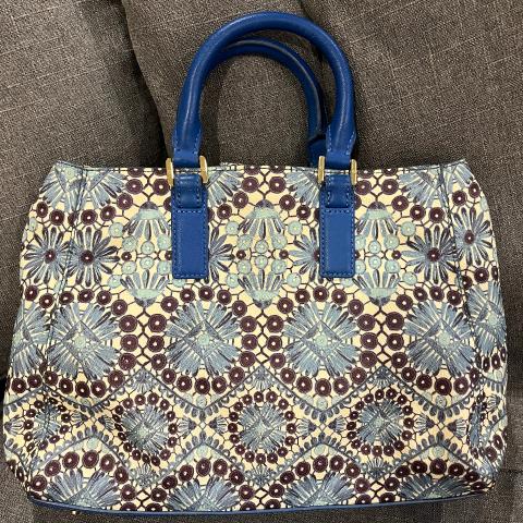 Large Product Preview Image 2