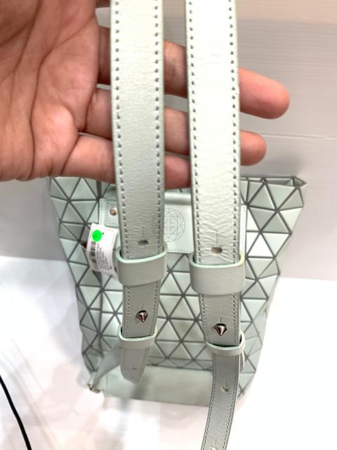 Large Product Preview Image 17