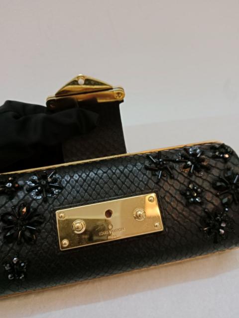 Large Product Preview Image 19