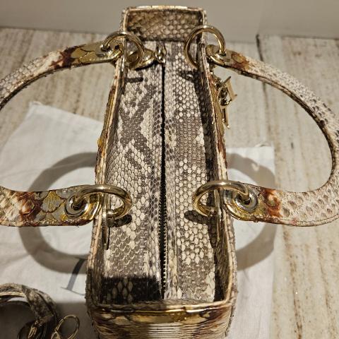 Large Product Preview Image 5