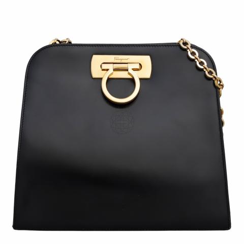 バッグ Vintage Ferragamo Chain Handbag Black s-l400.jpg