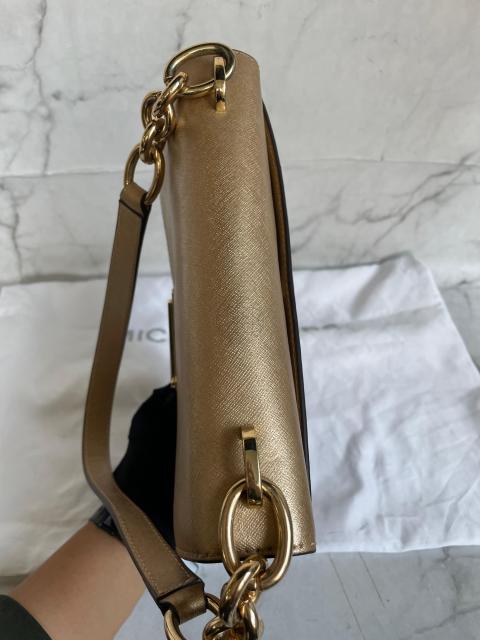 Large Product Preview Image 19