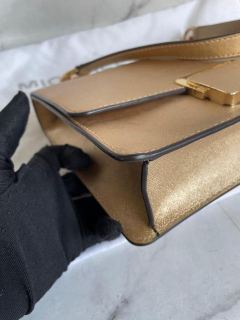 Large Product Preview Image 22