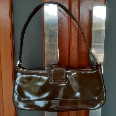 Large Product Preview Image 2