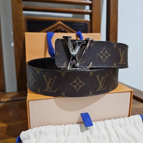 navy blue louis vuitton belt
