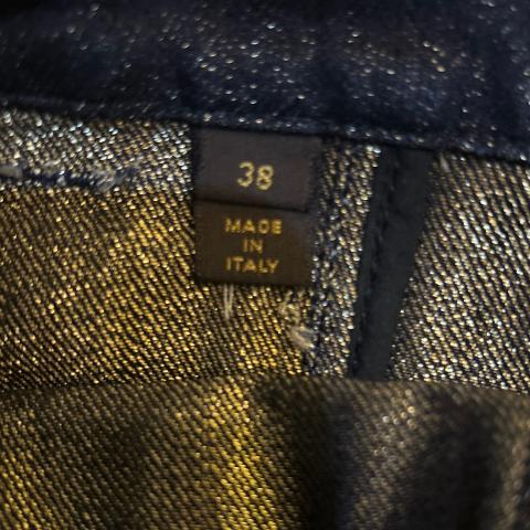 Large Product Preview Image 4
