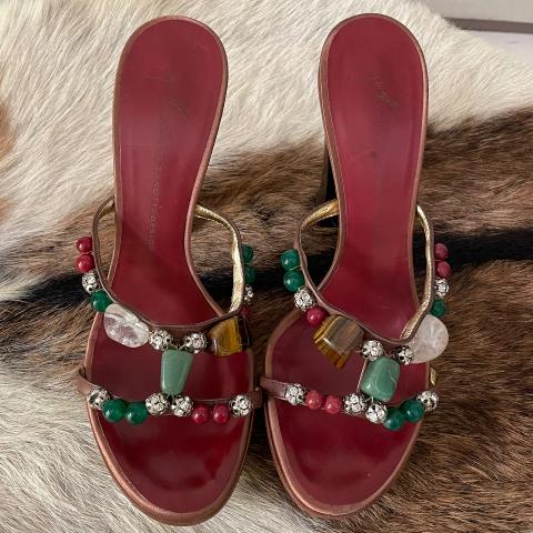 Large Product Preview Image 3