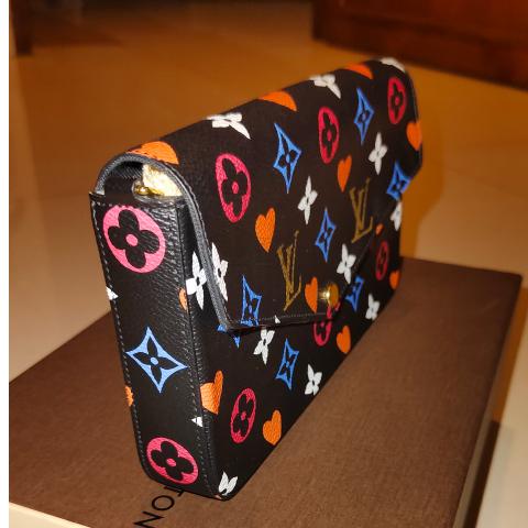 Large Product Preview Image 3