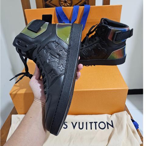 Sell Louis Vuitton Rivoli High Sneakers - Black | HuntStreet.com