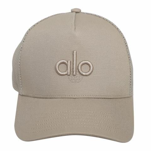 【Alo Yoga】Wool District Trucker Hat Wool District Trucker Hat - Black | ALO