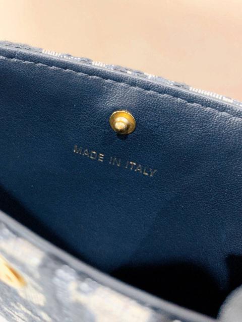 Large Product Preview Image 28