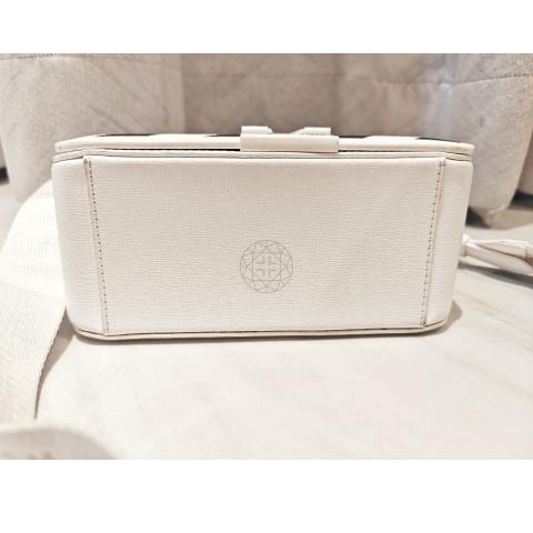 Large Product Preview Image 3