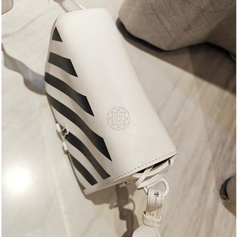 Large Product Preview Image 4
