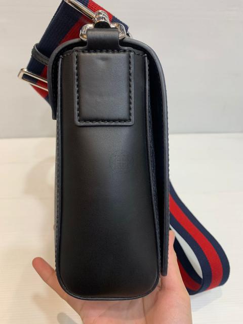 Large Product Preview Image 3